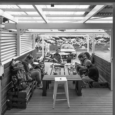 Crash Palace Backpackers-3